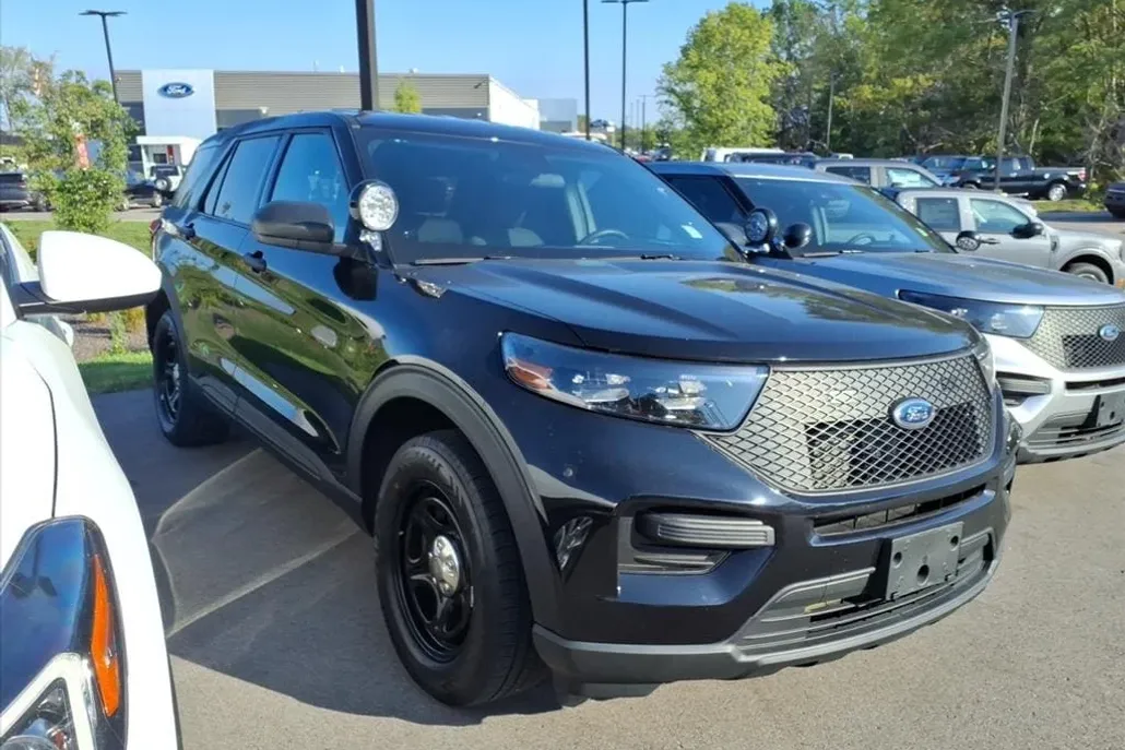 2024 Ford Explorer photo 1