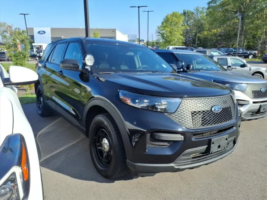 2024 Ford Explorer photo 1