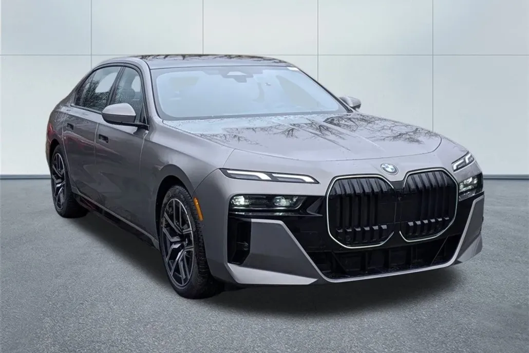 2025 Bmw 740i xDrive photo 1