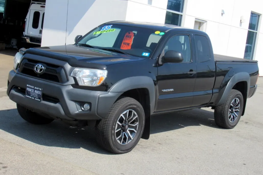 2015 Toyota Tacoma Base 4x4 Access Cab photo 1