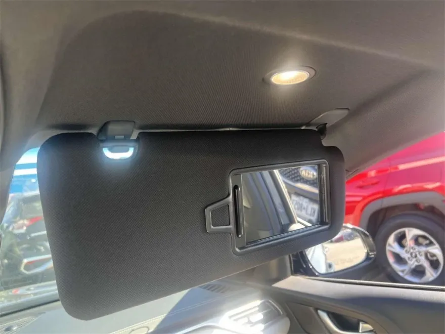 2024 Genesis G70 2.5T photo 30