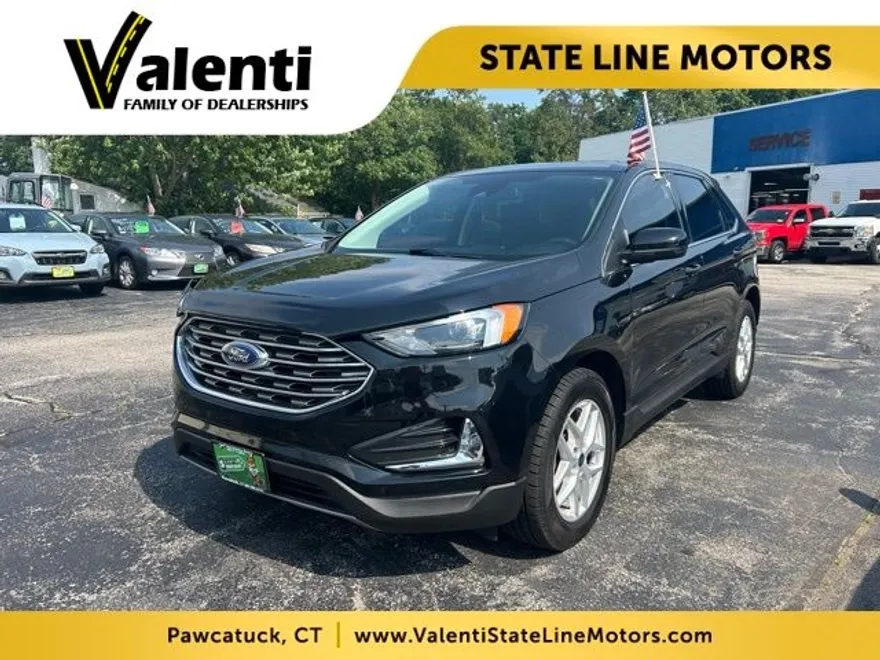 2022 Ford Edge SEL photo 1