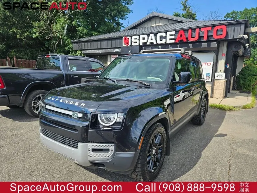 2021 Land Rover Defender 110 S photo 1