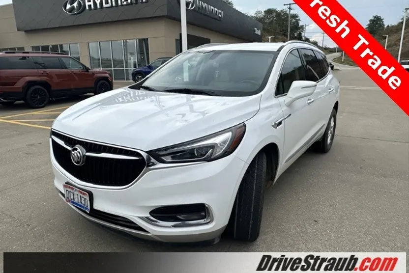 2020 Buick Enclave Essence photo 1