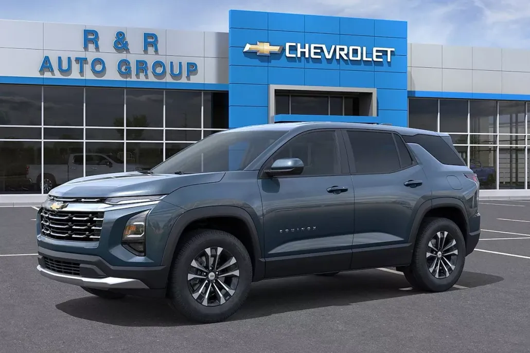 2026 Chevrolet Equinox LT photo 1
