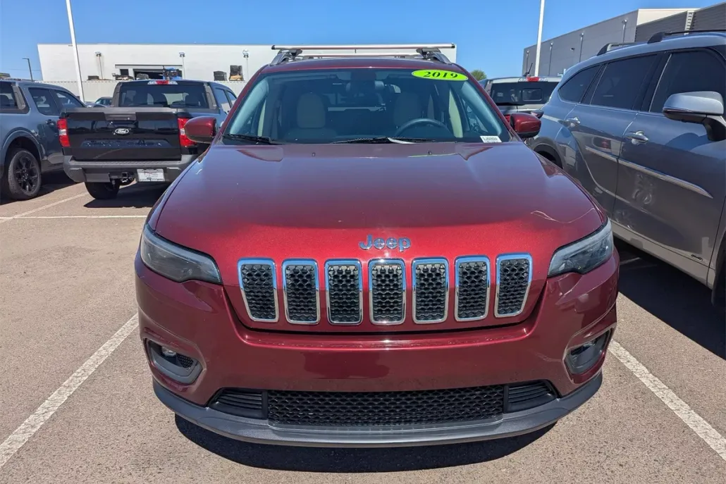 2019 Jeep Cherokee Latitude photo 1