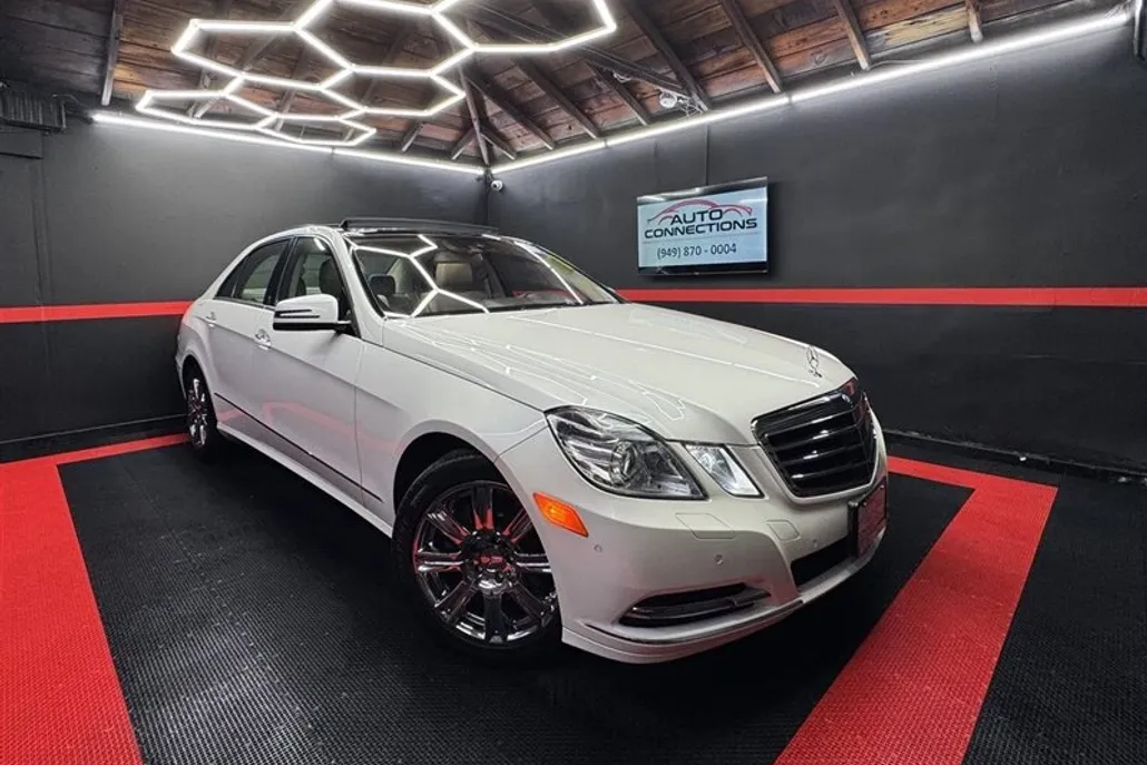2013 Mercedes Benz E 350 photo 1