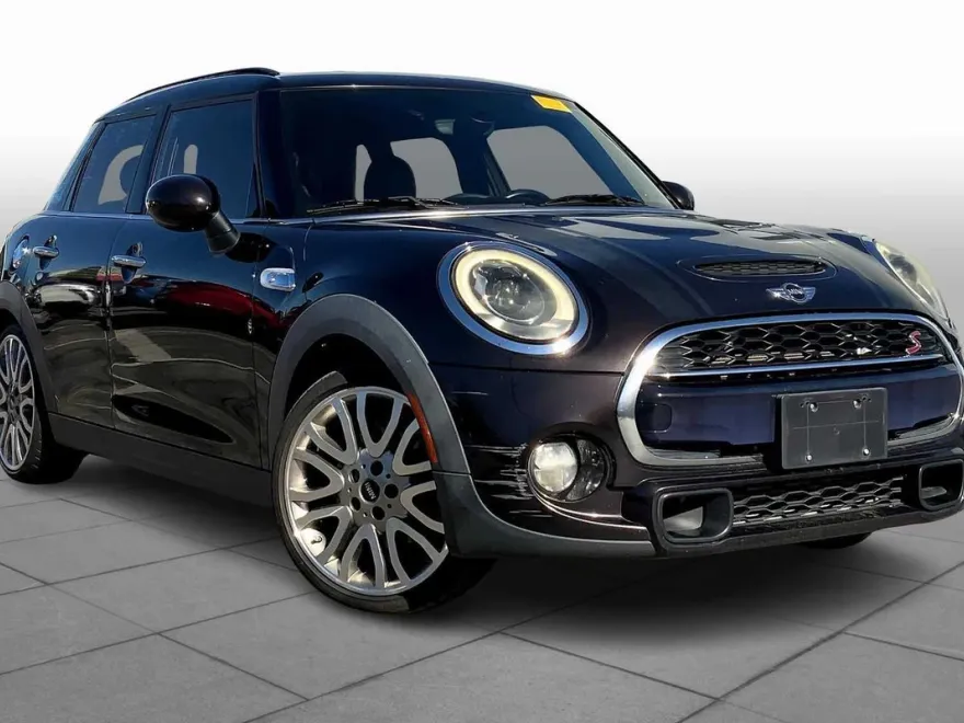 2016 Mini Cooper Hardtop 4 Door S photo 1