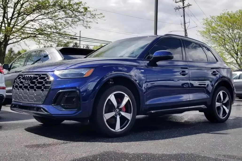 2024 Audi Q5 S line Premium Plus photo 1