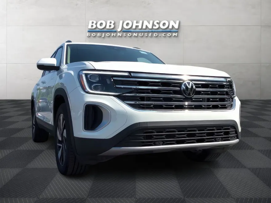 2025 Volkswagen Atlas SE Technology photo 1