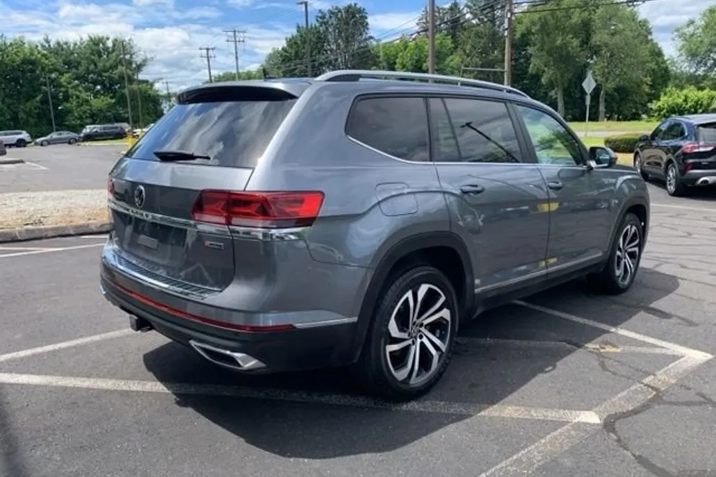 2022 Volkswagen Atlas V6 SEL photo 1