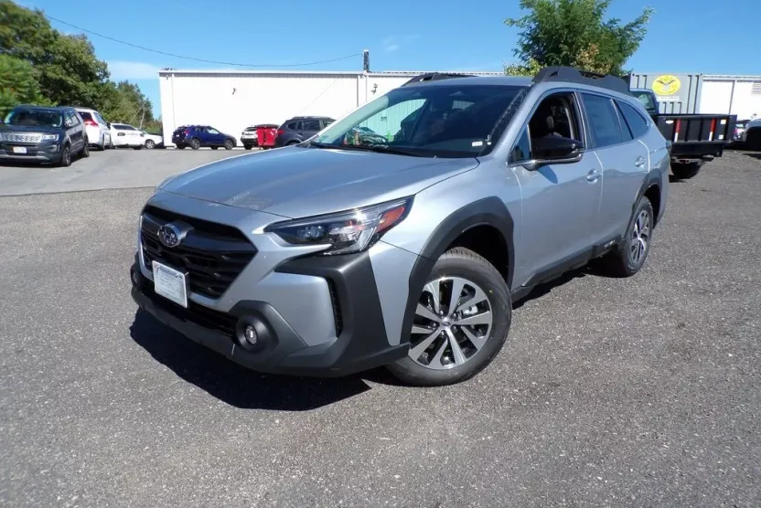 2025 Subaru Outback Premium photo 1