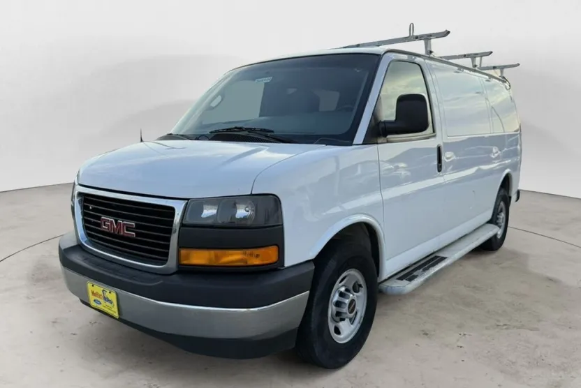 2017 Gmc Savana 2500 Cargo photo 1