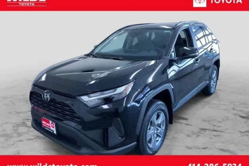 2025 Toyota RAV4 Hybrid XLE photo 1