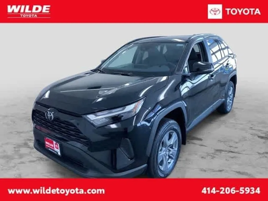 2025 Toyota RAV4 Hybrid XLE photo 1