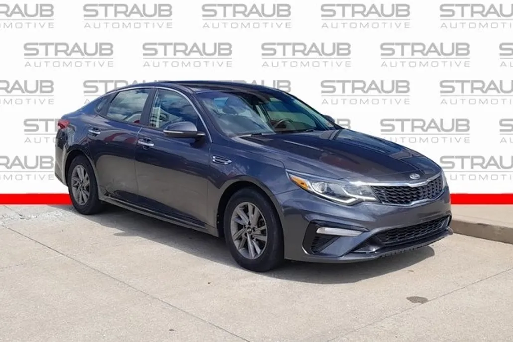 2020 Kia Optima LX photo 1