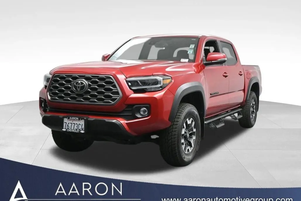 2023 Toyota Tacoma SR V6 photo 1