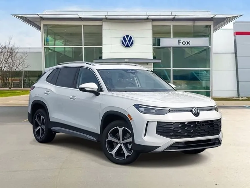 2025 Volkswagen Tiguan SE photo 1