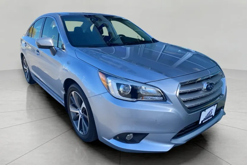 2015 Subaru Legacy 2.5i Limited photo 1