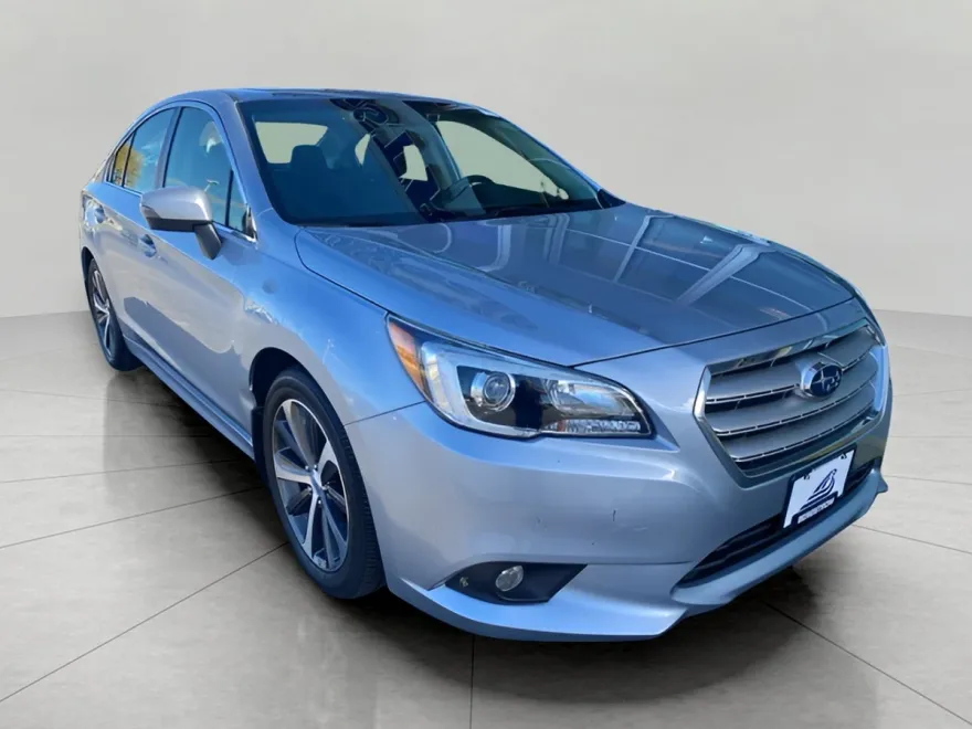 2015 Subaru Legacy 2.5i Limited photo 1