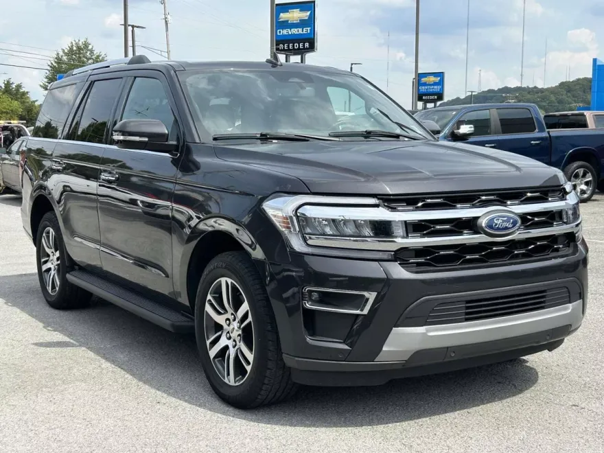 2024 Ford Expedition Limited photo 1