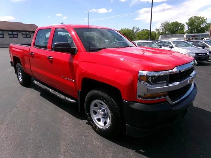2018 Chevrolet Silverado 1500 photo 1