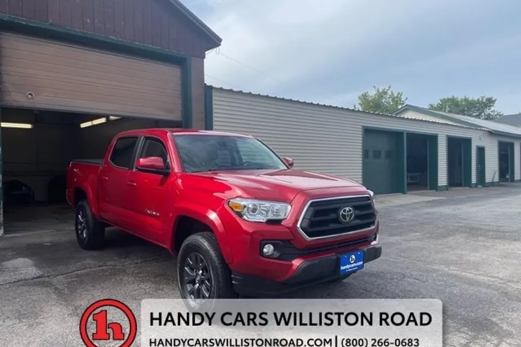 2023 Toyota Tacoma SR5 photo 1