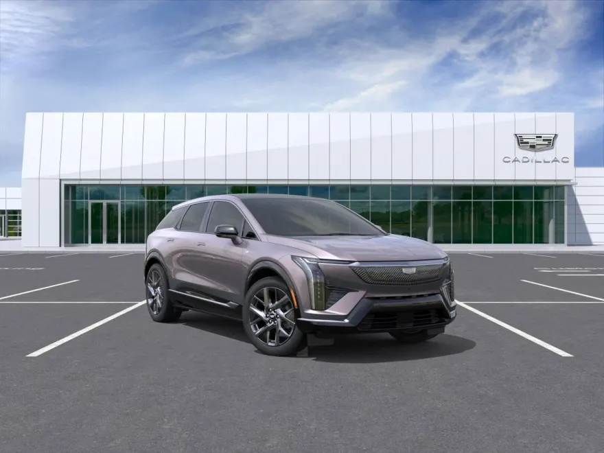 2025 Cadillac Optiq Luxury photo 1