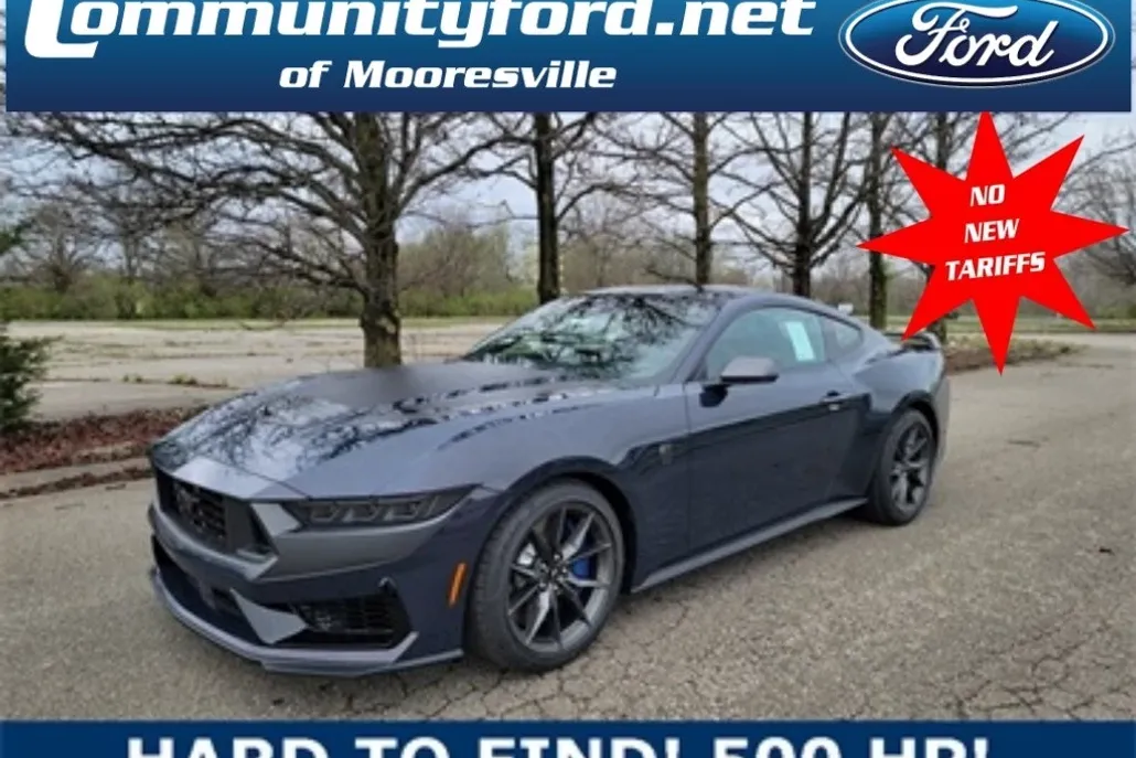 2025 Ford Mustang Dark Horse photo 1