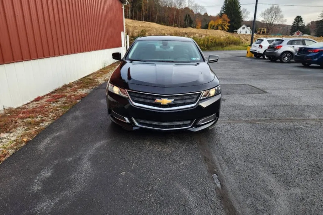 2016 Chevrolet Impala LS photo 1