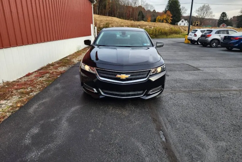 2016 Chevrolet Impala LS photo 1