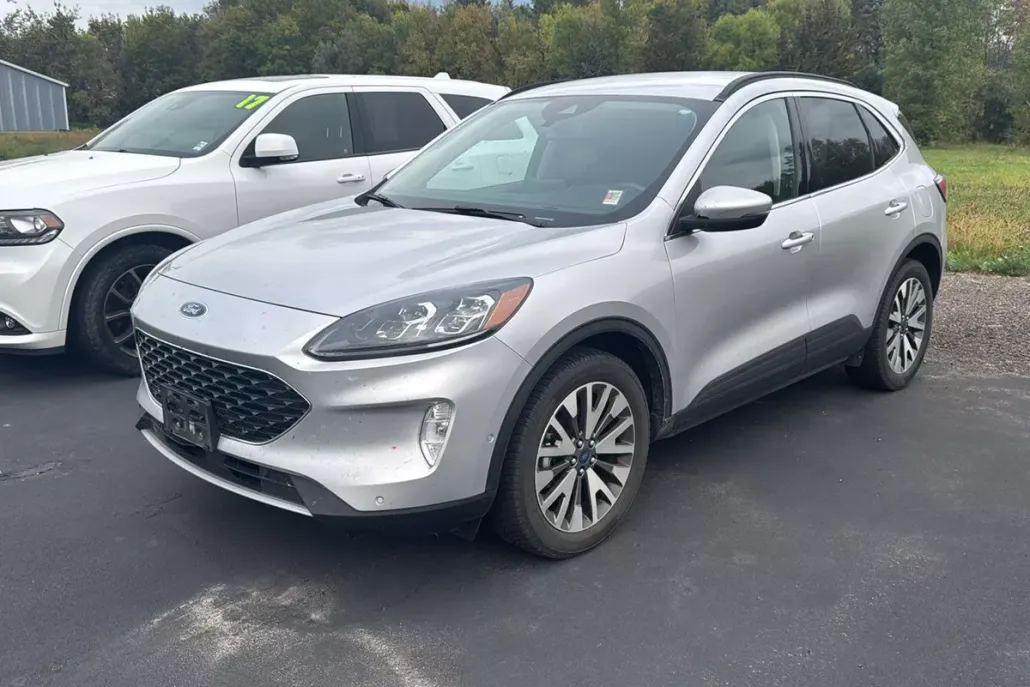 2020 Ford Escape Titanium photo 1