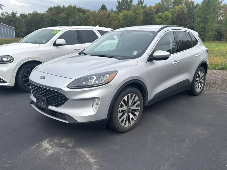 2020 Ford Escape Titanium photo 1