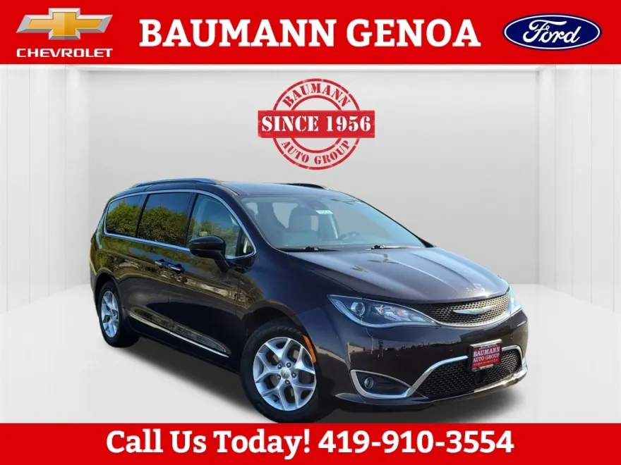 2018 Chrysler Pacifica Touring Plus photo 1