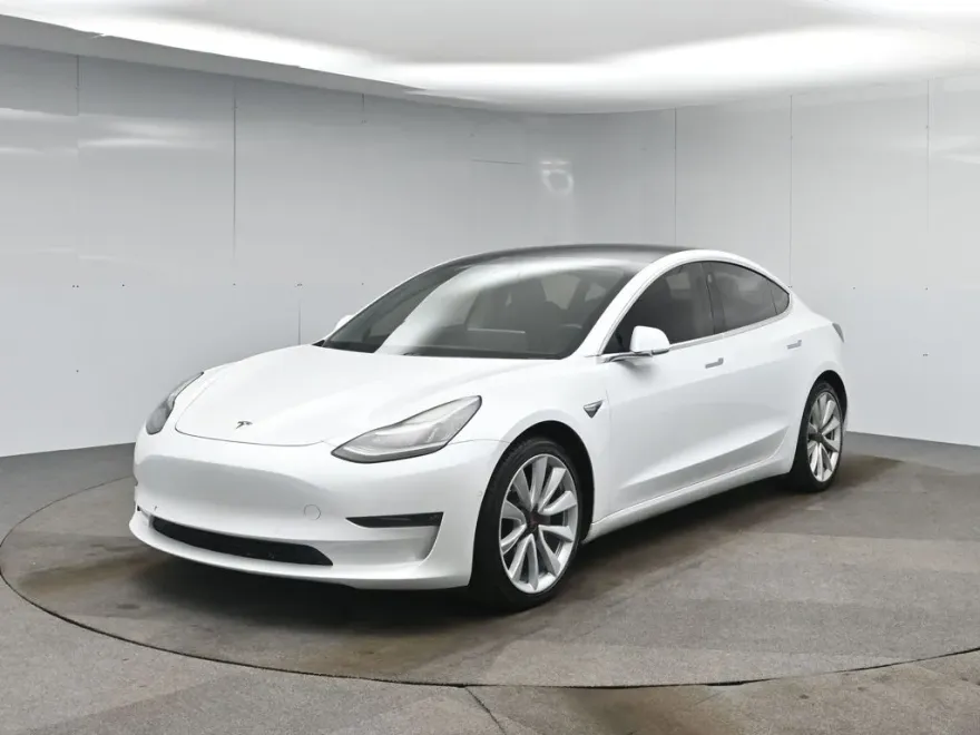 2018 Tesla Model 3 Long Range photo 1