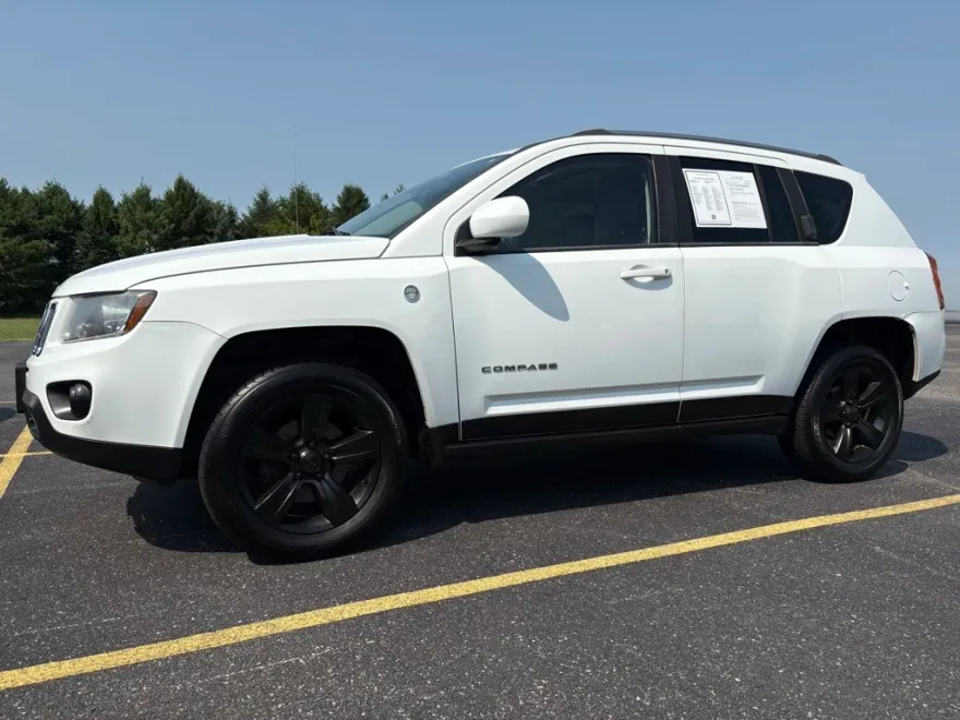 2014 Jeep Compass Latitude photo 1