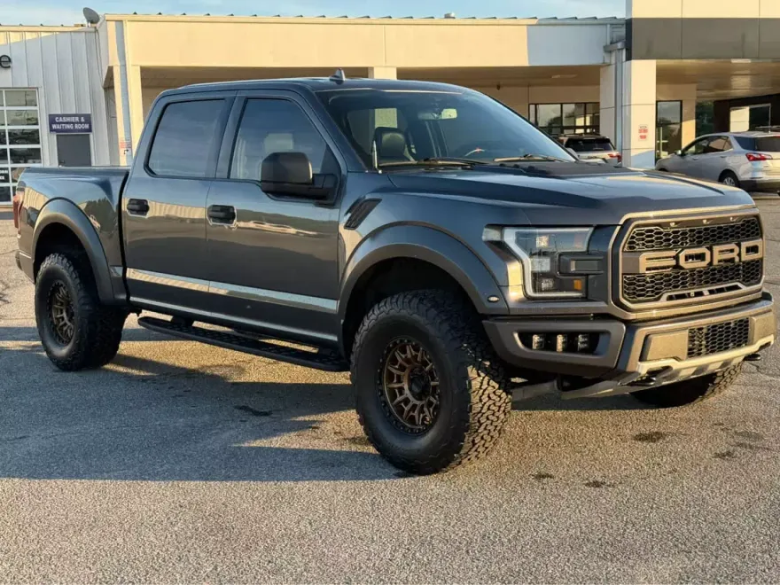 2019 Ford F-150 Raptor photo 1