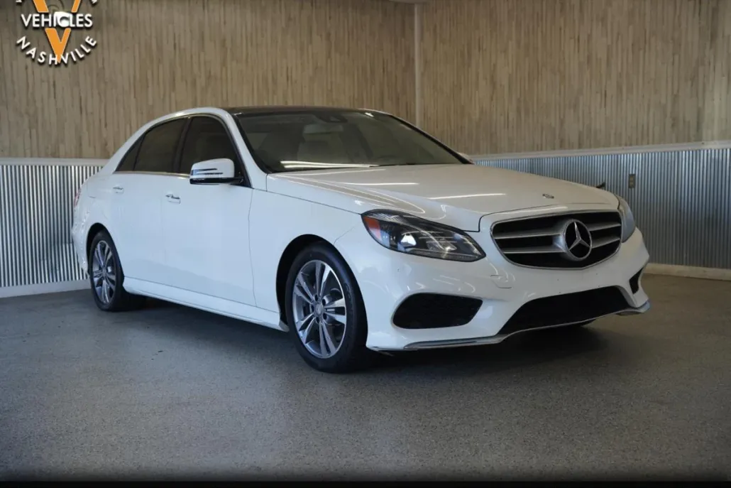 2016 Mercedes Benz E 350 4MATIC photo 1