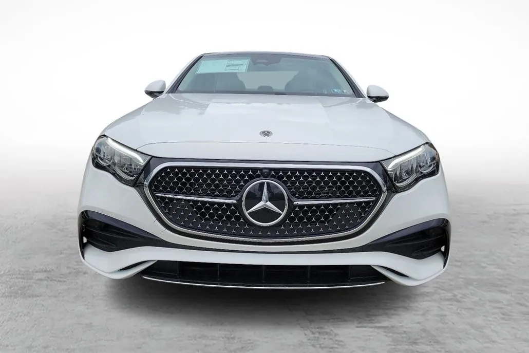 2025 Mercedes Benz E 350 4MATIC photo 1