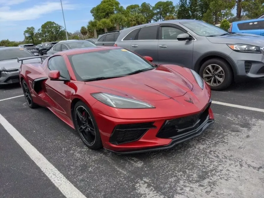 2022 Chevrolet Corvette Stingray 2LT photo 1