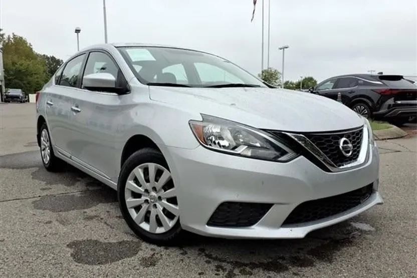 2018 Nissan Sentra S photo 1