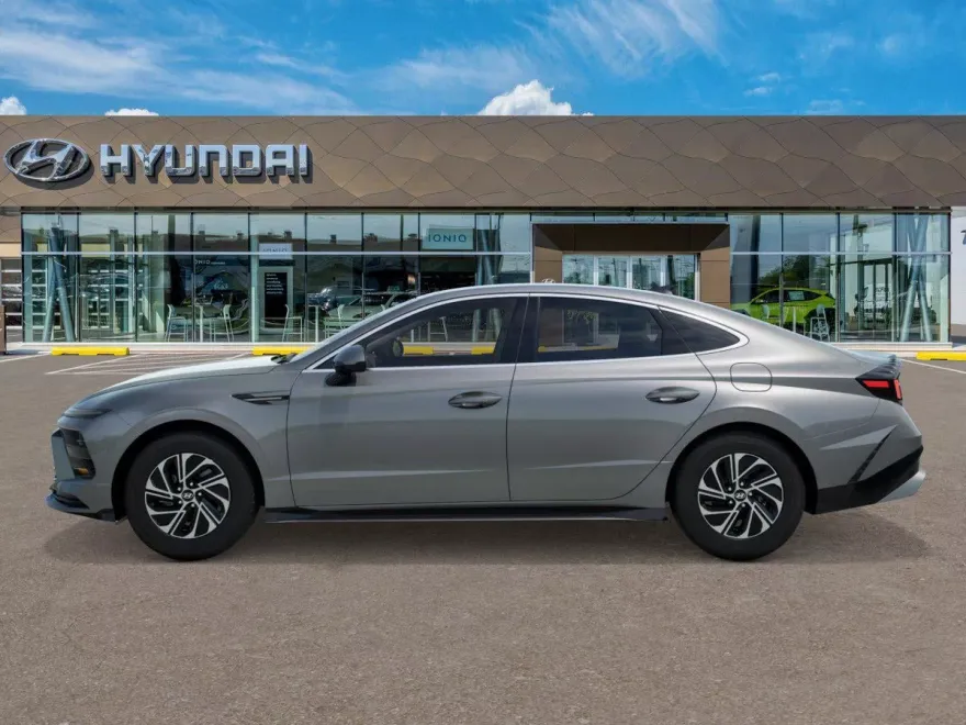 2026 Hyundai Sonata Hybrid Blue photo 1