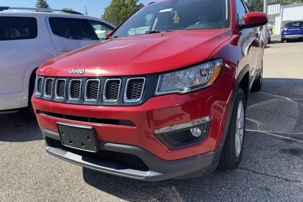 2020 Jeep Compass Latitude photo 1