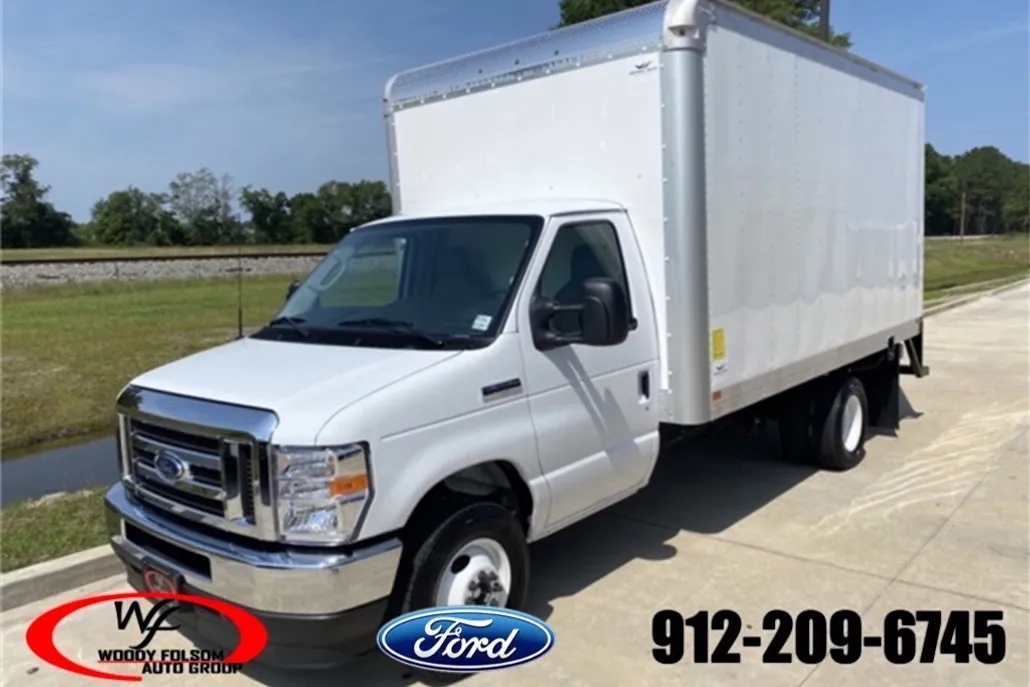 2024 Ford E-350 Base photo 1