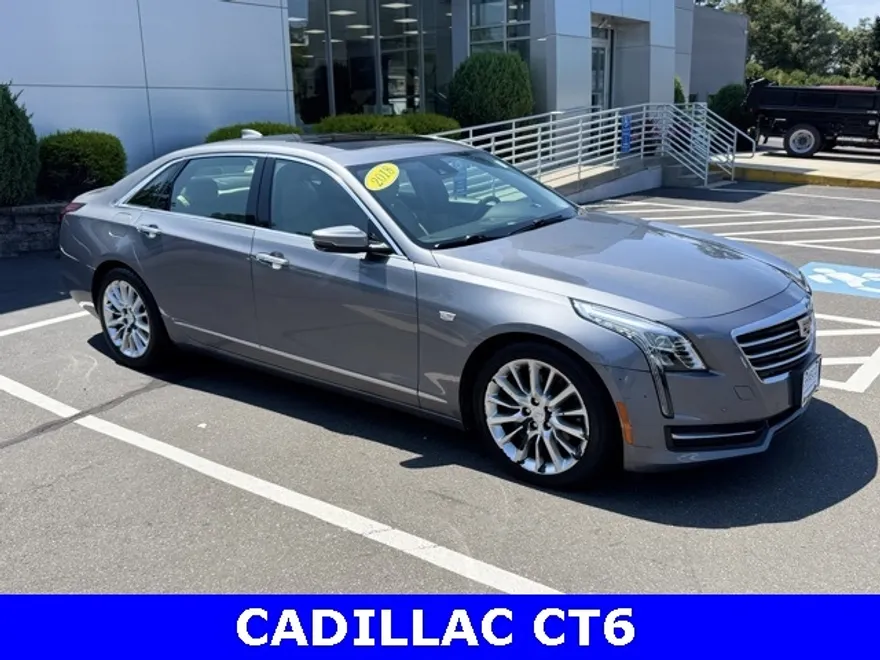 2018 Cadillac CT6 photo 1