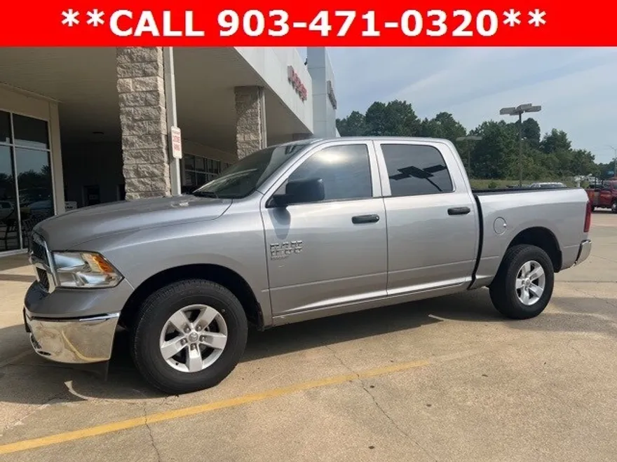 2022 Ram 1500 Classic SLT photo 1