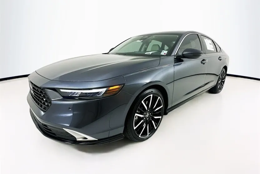 2025 Honda Accord Hybrid Touring photo 1
