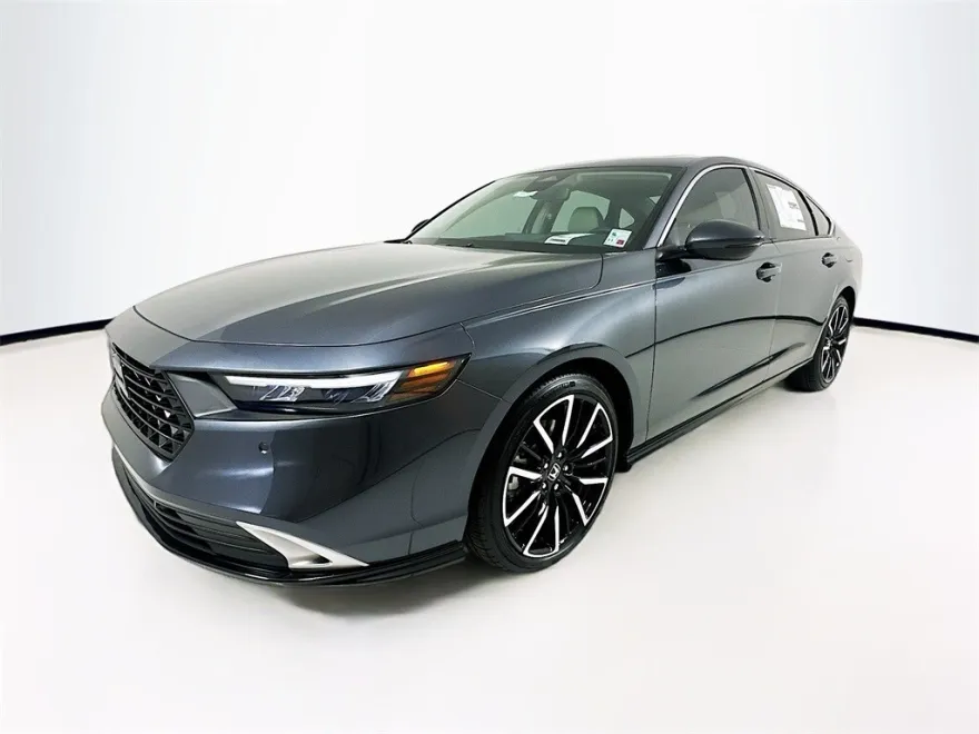 2025 Honda Accord Hybrid Touring photo 1