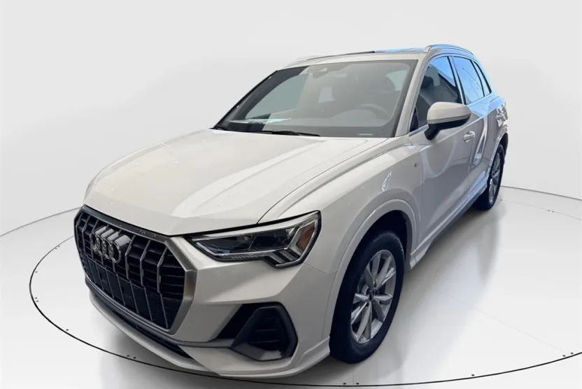 2025 Audi Q3 Premium Plus S line photo 1