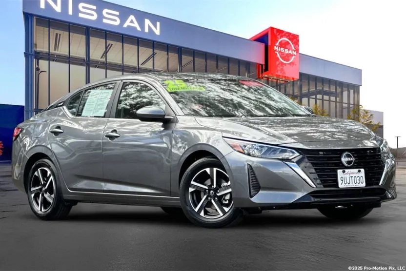 2025 Nissan Sentra SV photo 1
